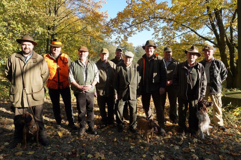 Henstedter Jäger feiern 100 Jahre Jagdverein